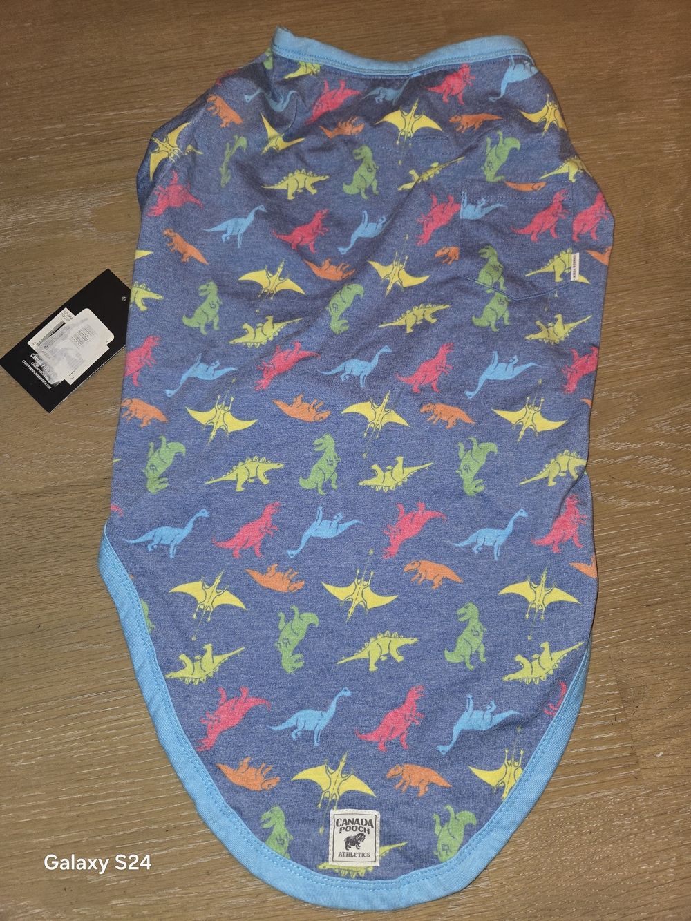 Canada Pooch Follow Me Tee For 47-55 Lb New Dinosaur Print